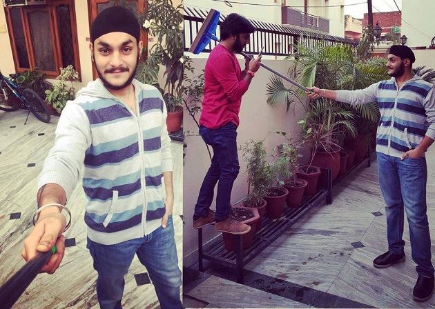 Confusing selfie by a Punjabi 