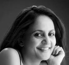 Top 10 Famous Kerala origin/Born English Novelists in India